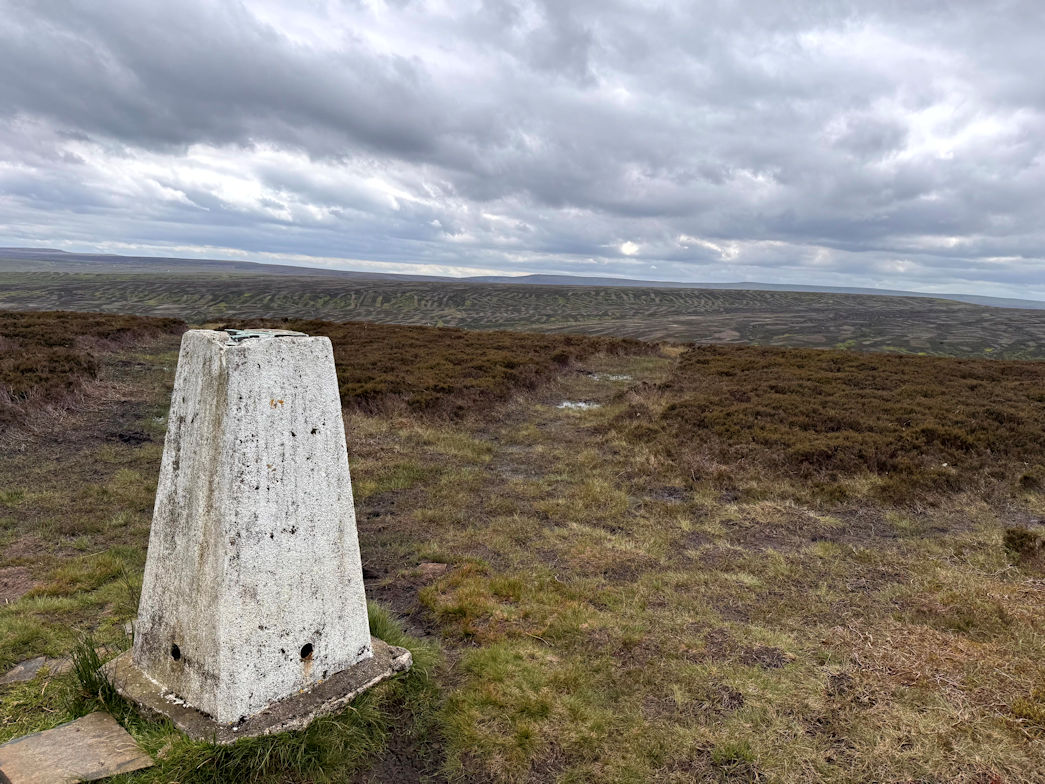 Snailsden Pike Snailsden Pike